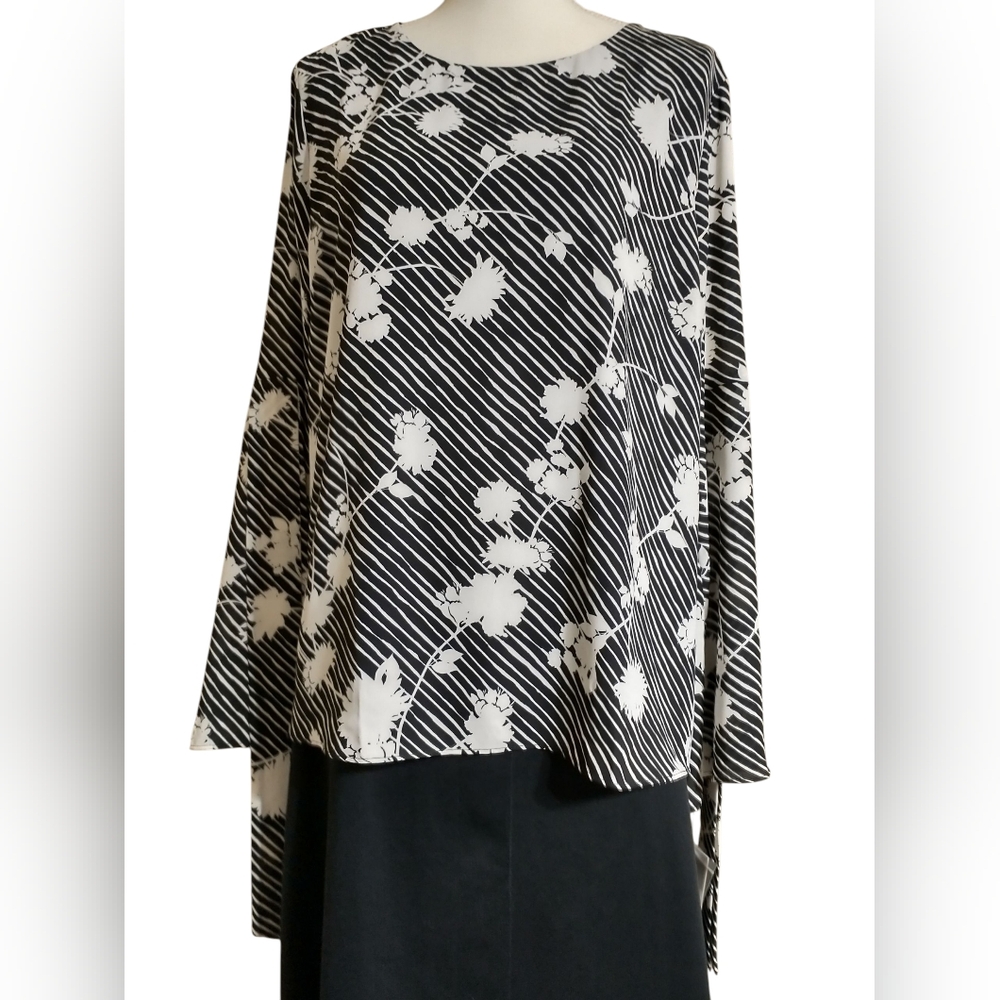 Apt.9 Black & White Floral/ Striped Blouse